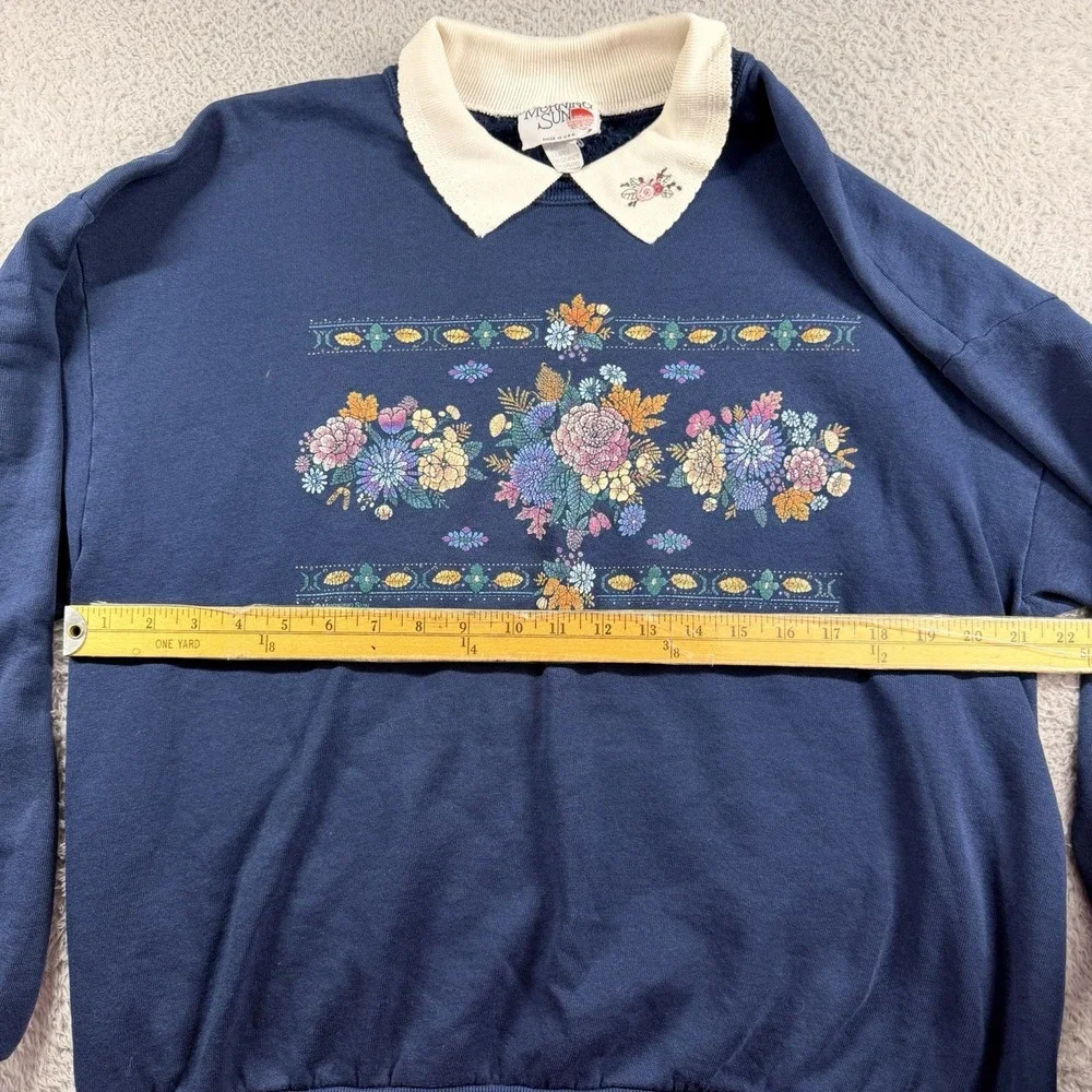 VINTAGE Grannycore Collared Crewneck Sweater XL Blue Embroidered Floral USA